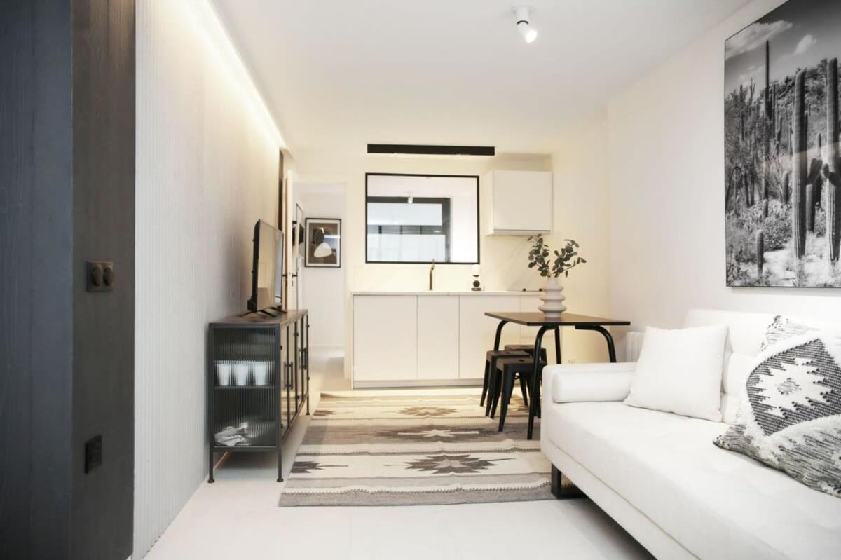 Logement Ideal En Famille - Porte Du Marais - 6P - Flat-Guest Paris Luaran gambar
